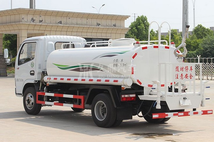 5噸(5方)東風多利卡綠化灑水車價格3